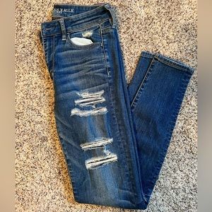 American Eagle size 6 long denim skinny jeans